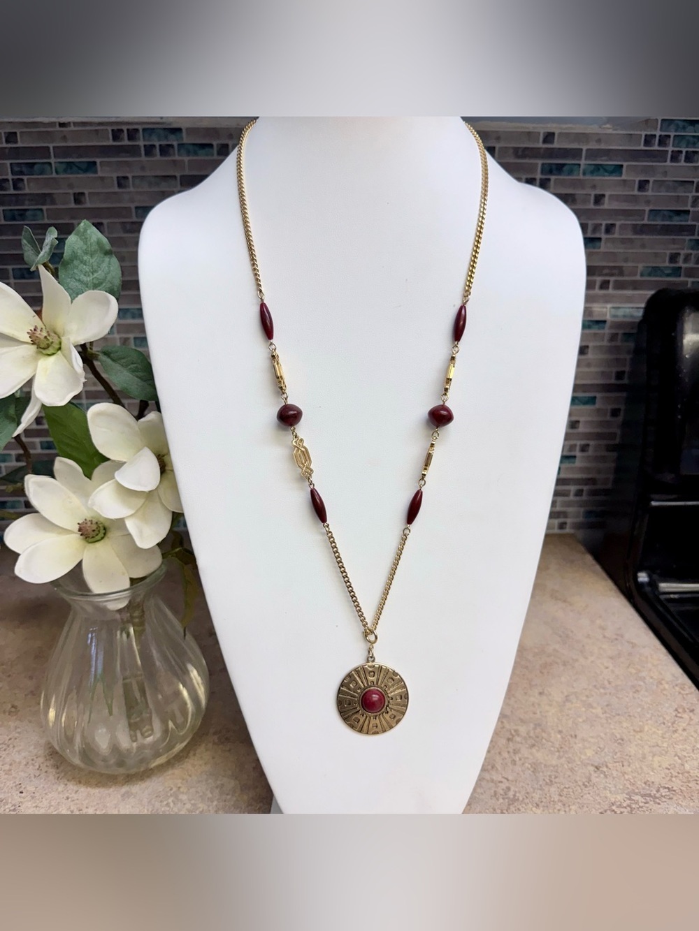 Vintage Sarah Coventry Safari Aztec style necklace